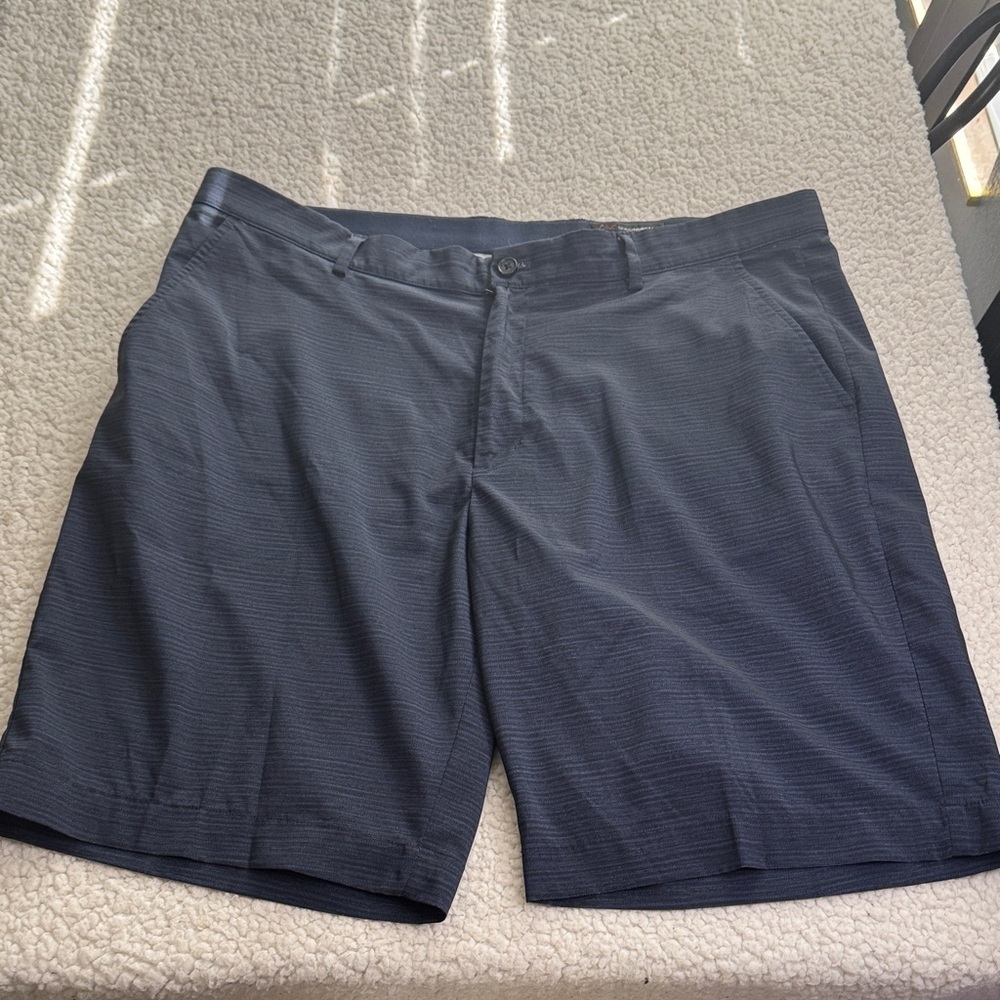 Greg Norman Collection Men's Blue & Black Flat Front Golf Shorts